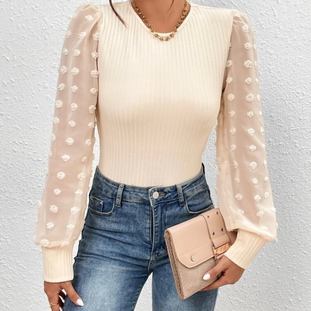 NEVER WORN contrast Swiss dot lantern sleeve bodysuit from SHEIN